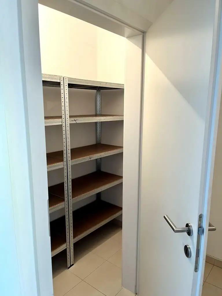 ruhige, helle und freundliche 3 Zimmer Wohnung mit Großbalkon vermietet bis 1.3.2027 dz. rund  3,3 % Rendite