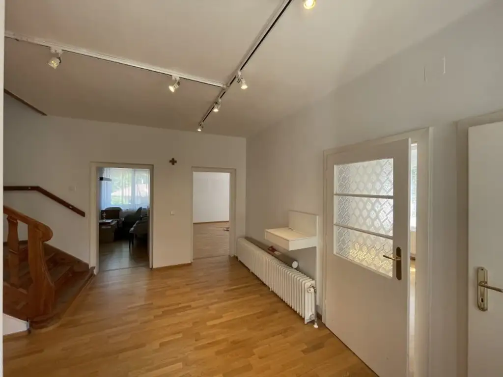 NEU SANIERTES EINFAMILIENHAUS ++ 5 ZIMMER ++ ROHDACHBODEN ++ NEBENGEBÄUDE ++ 1.000 m² GRUND