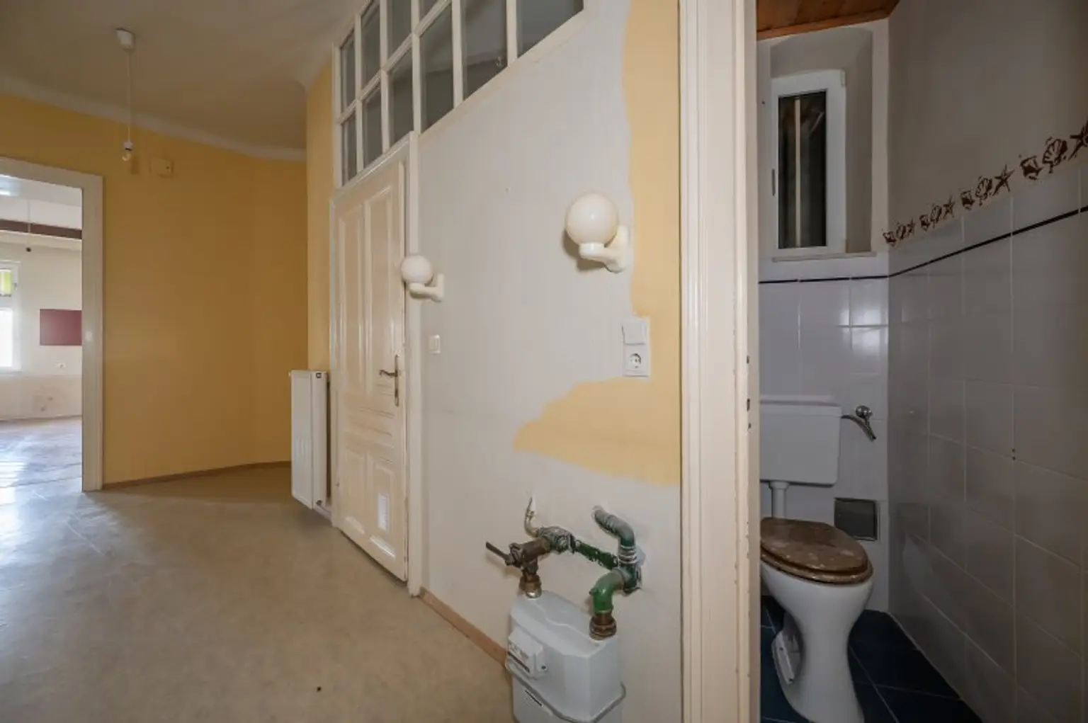 ++NEU++ 3-Zimmer Altbau-Wohnung (sanierungsbedürftig), viel Potenzial