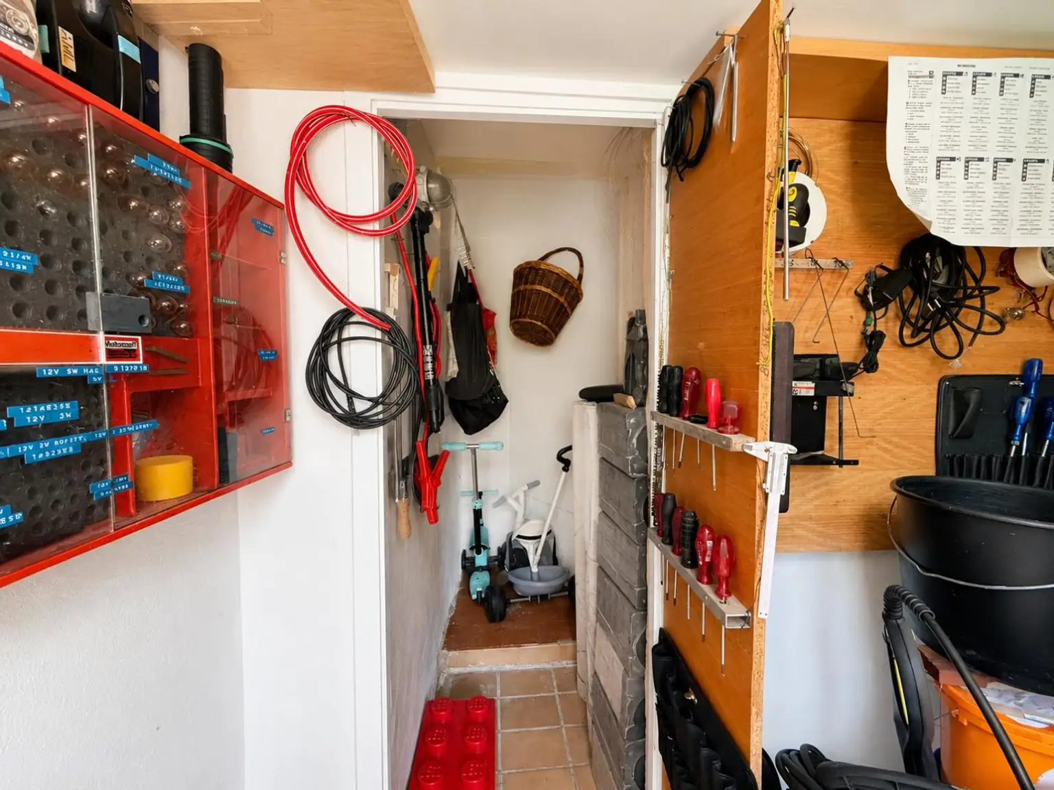 64_Garage