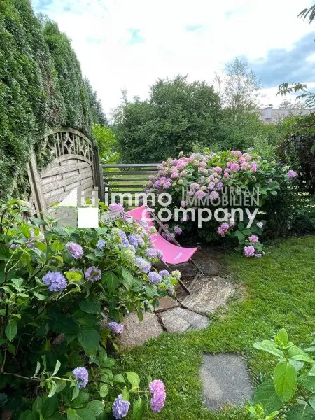 Traumhafter Bungalow in einmaliger Attersee-Lage.  Attersee Ort: 155m² Luxus mit Garten und Terrasse!