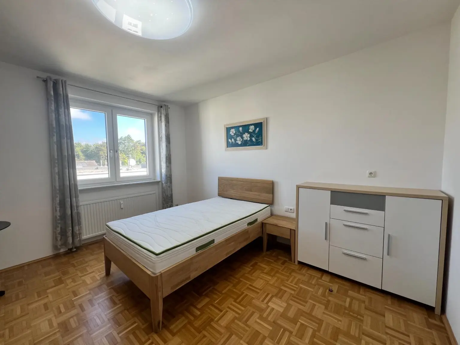 Großzügige 3-Zimmer-Wohnung mit Loggia in zentrumsnaher Lage