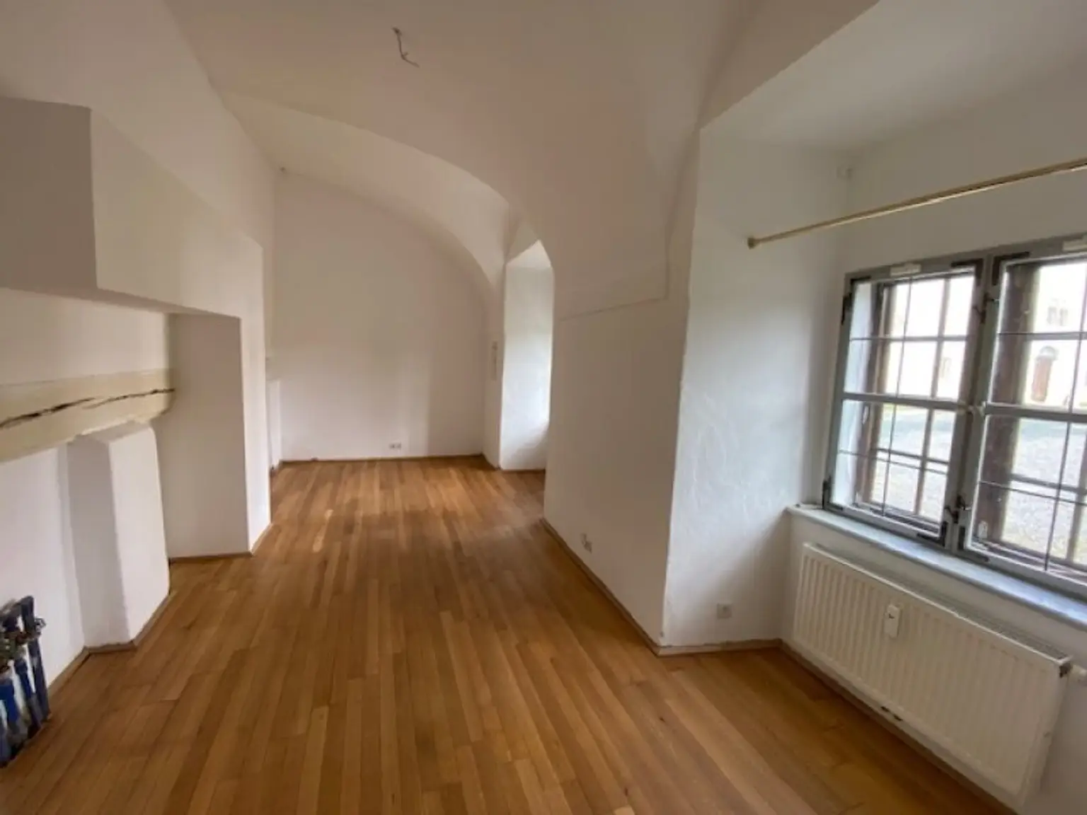 Traumhafte Gartenwohnung in Ebergassing: 140m² gepflegt mit Einbauküche und Badewanne!