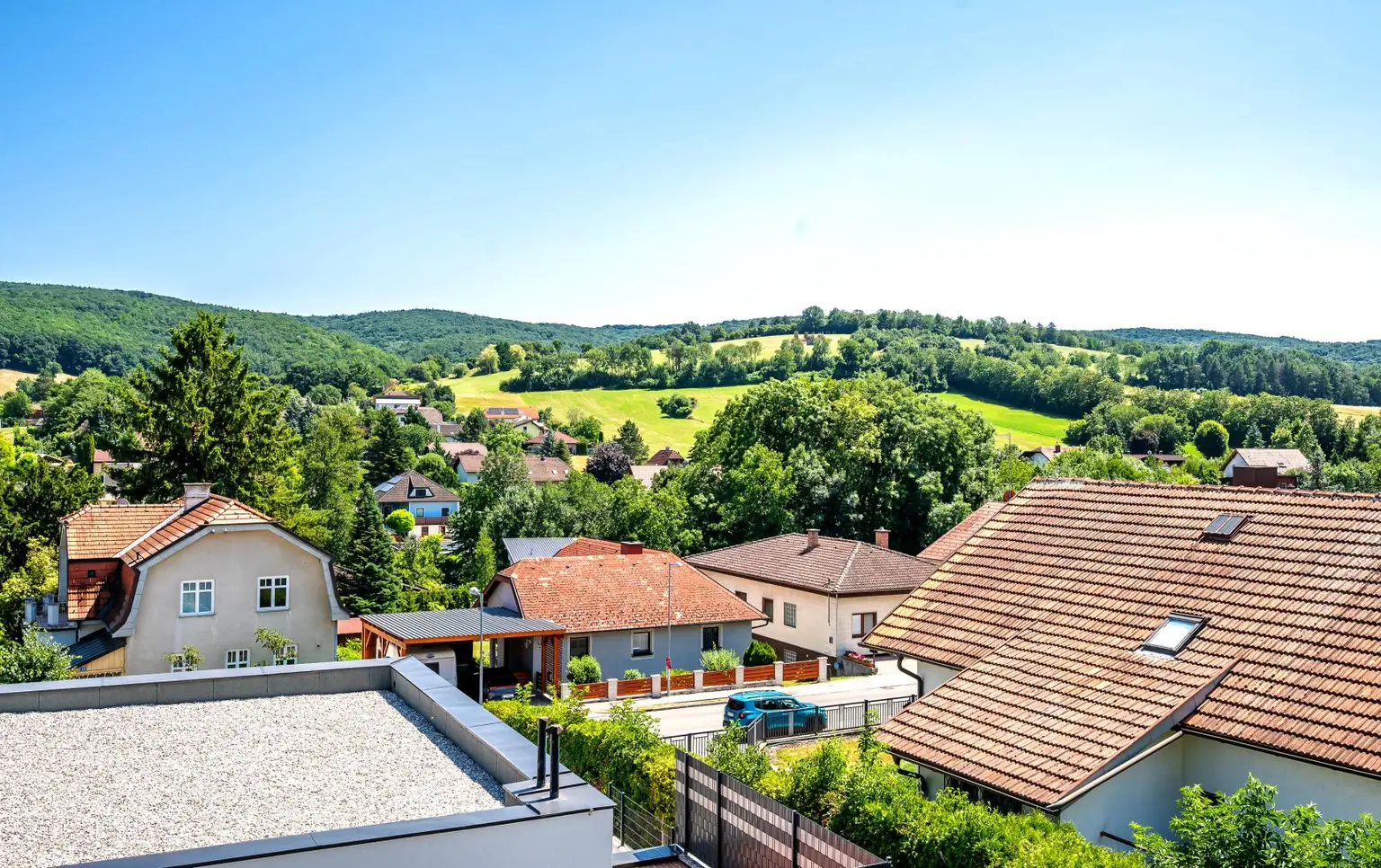 Erstbezug: Großzügiger Familientraum mit unverbaubarem Grünblick!
