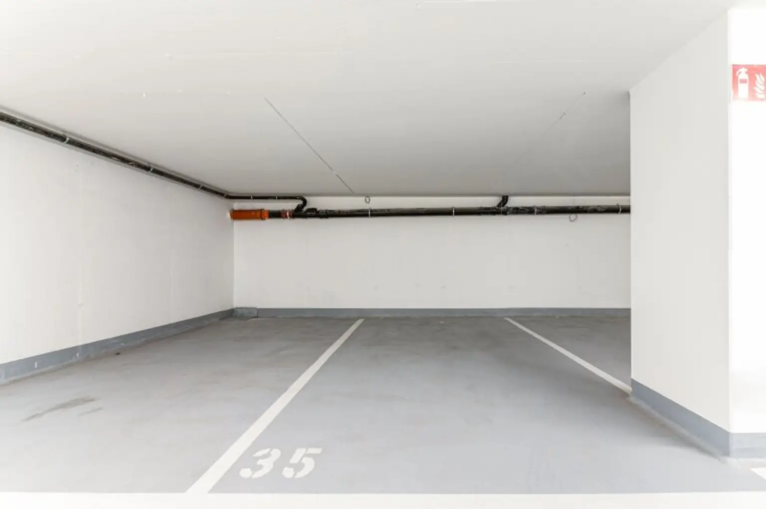 Ab Oktober! Erstbezug! Klimatisierte 2-Zimmer-Balkonwohnung inkl. Stellplatz zu vermieten!