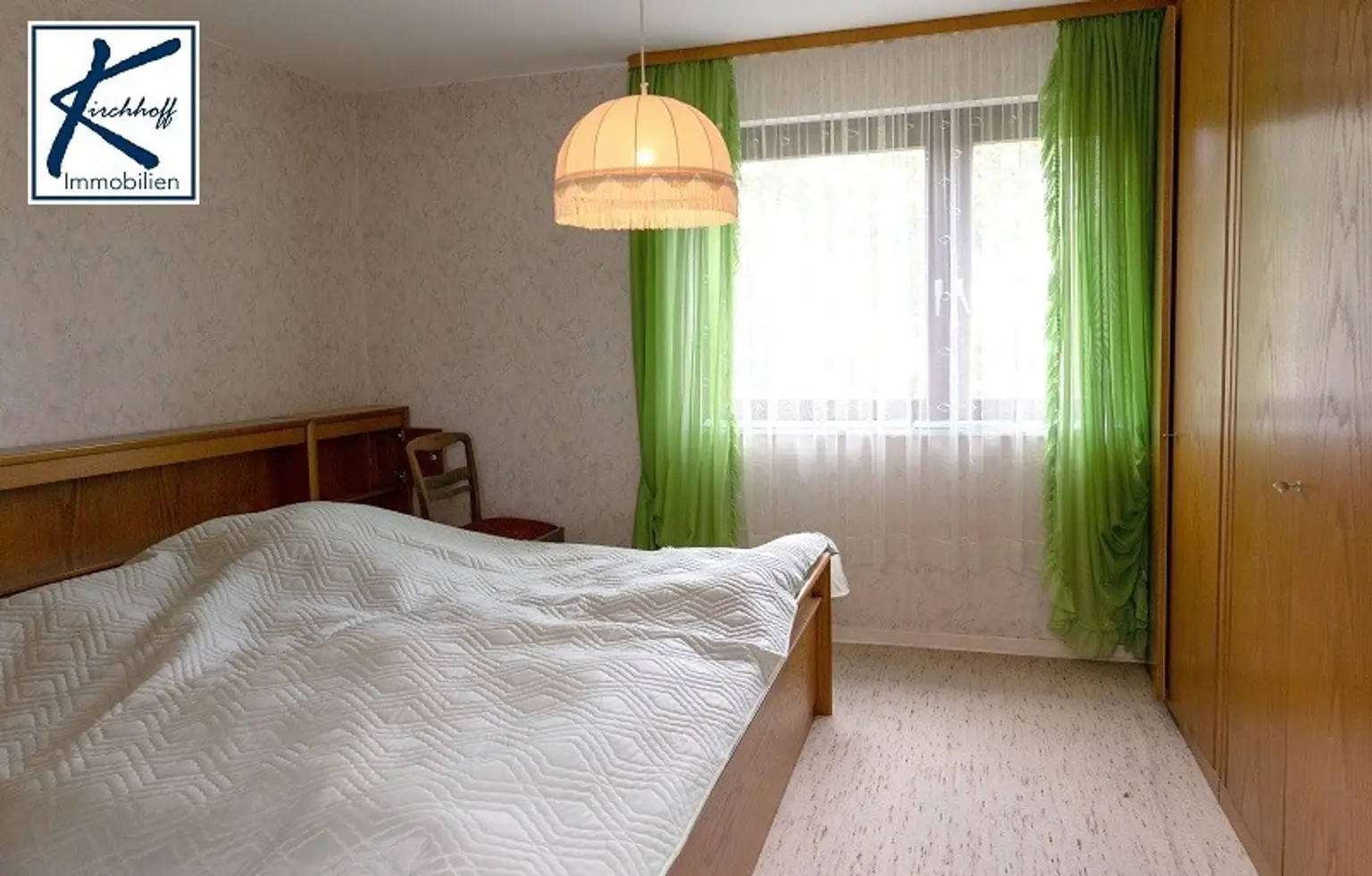 Schlafzimmer im OG