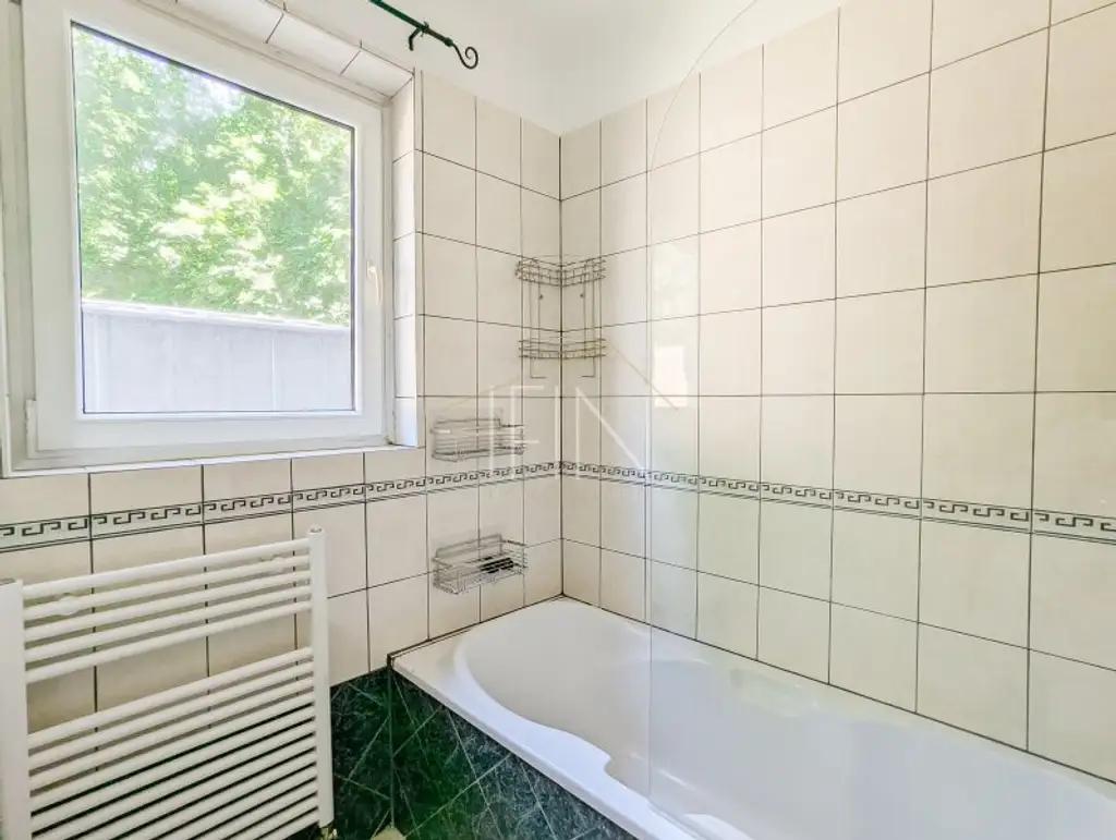 BIETERVERFAHREN! Wohnglück mit Garten & Pool – 3-Zimmer-Rückzugsort zum Ankommen und Wohlfühlen