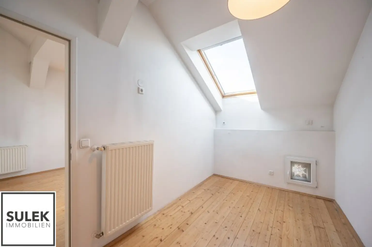 3 Zimmer-Dachgeschosswohnung mit Terrasse am Währinger Gürtel, nahe U6!