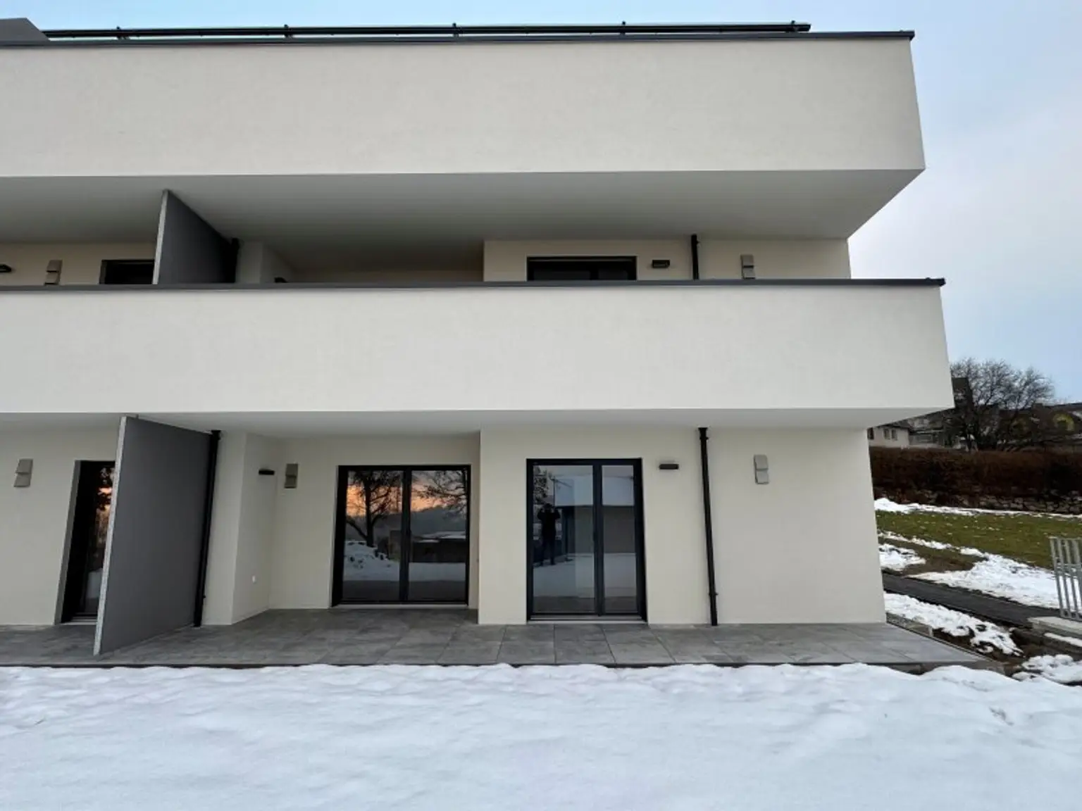 Top 4 im EG mit Loggia und Terrasse