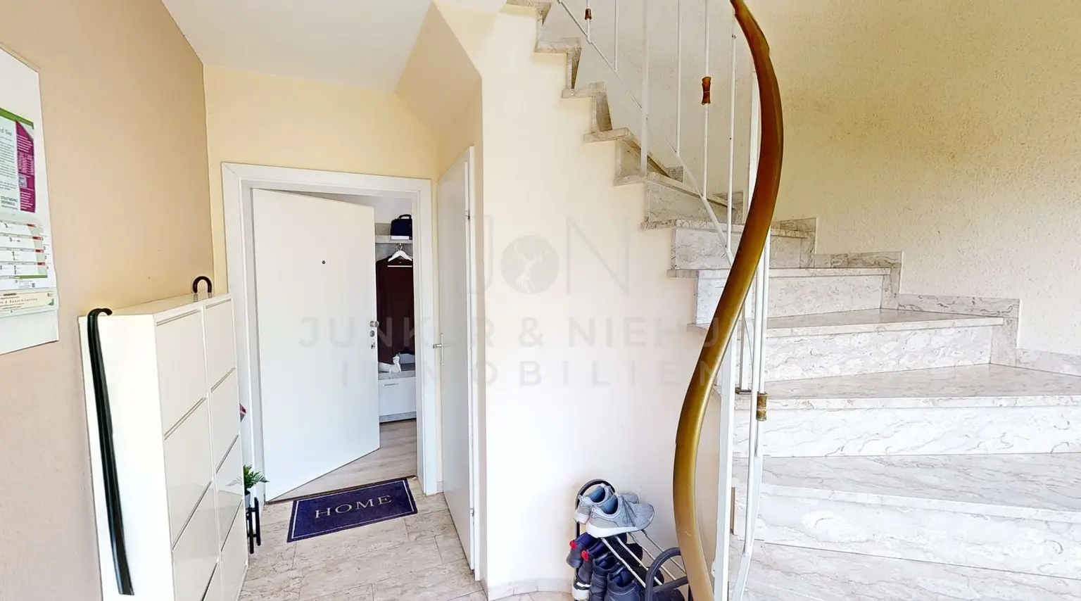 Eingangsbereich - EG