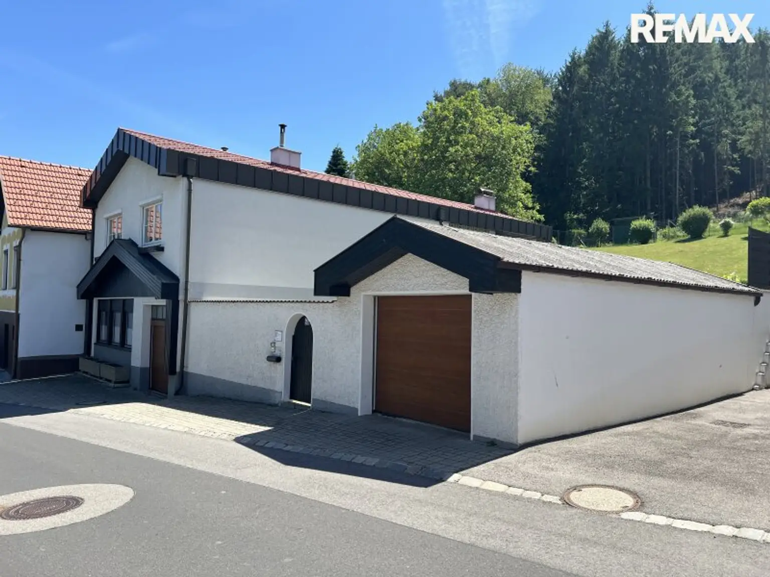 Burgblick! Charmantes Einfamilienhaus mit Garten, Terrasse und Wellnessbereich in Forchtenstein!