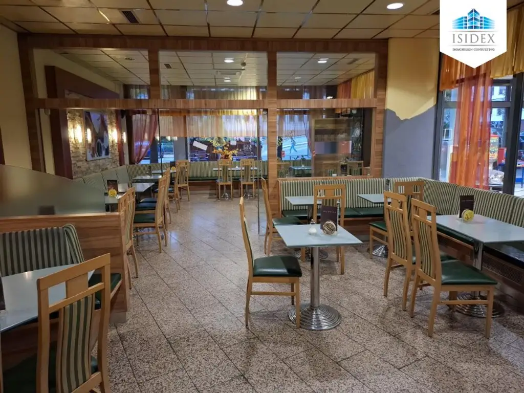 Gemütliches Cafe mitten im Geschehen!
