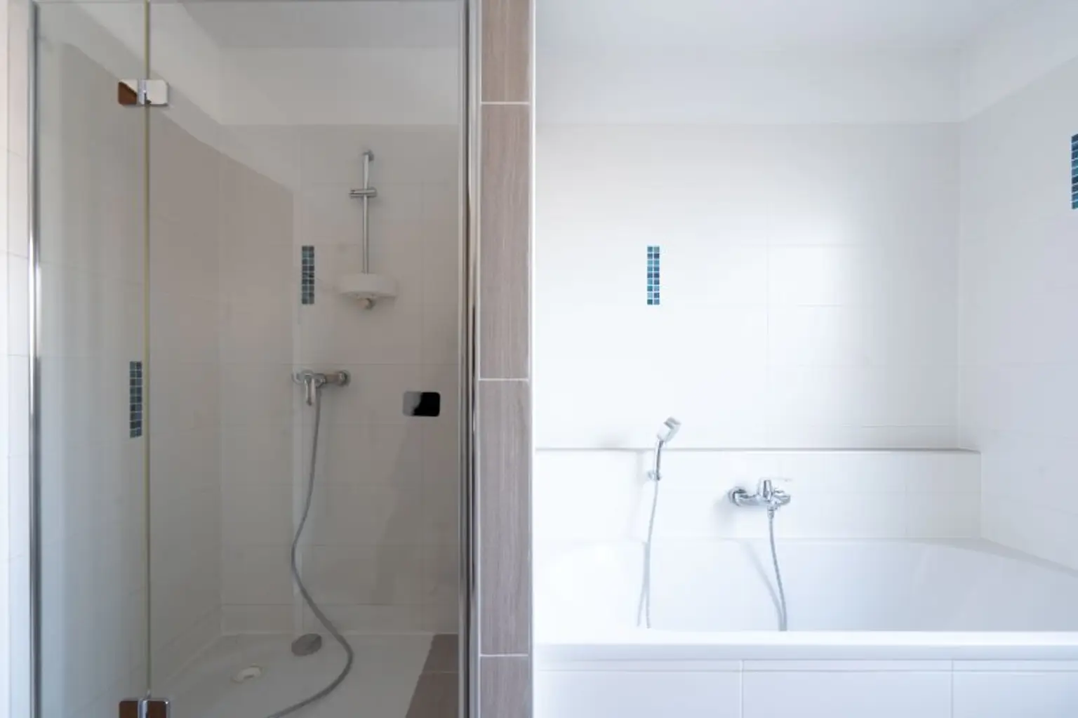 Toplage von Leonding: 7-Zimmer-Einfamilienhaus mit Pool & traumhaftem Ausblick zu kaufen