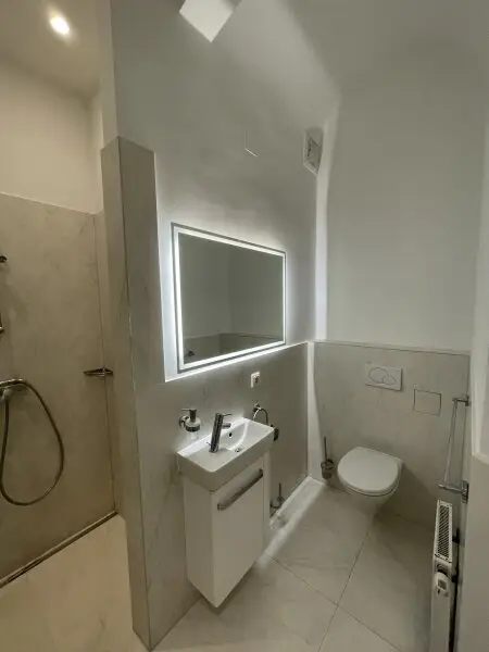 162 m² LUXURIÖSER ALTBAU -- GENERALSANIERT -- NEBEN GRABEN -- UNBEFRISTET!