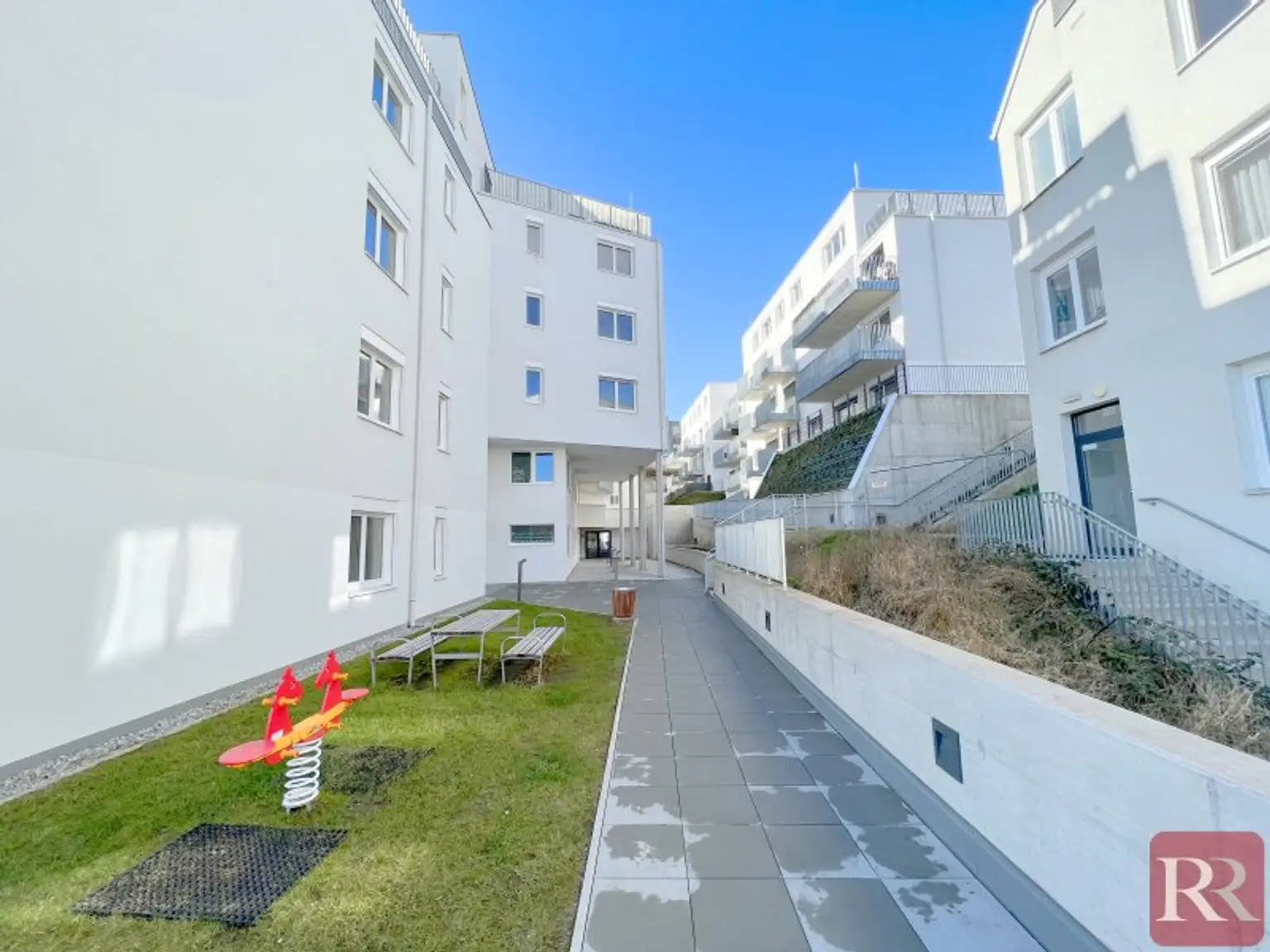 Moderne 4-Zimmer-Wohnung mit großer Terrasse