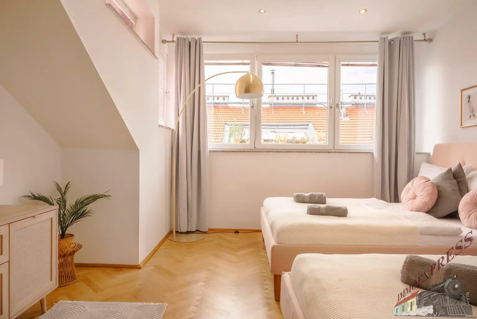 Eyecatcher- Wohnung - unbefristeter Vertrag -4-Zimmer im Dachgeschoß - inkl. Heizkosten & Warmwasser