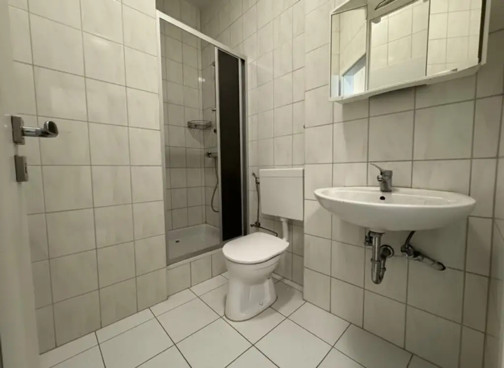 Zentrale Altbauwohnung mit Wertsteigerungspotenzial – U5-Station in Entstehung!