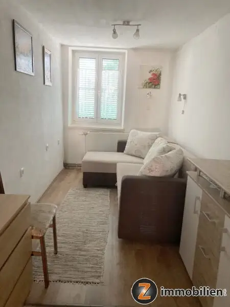 Nähe Oberwart: Renoviertes Einfamilienhaus mit Autowerkstatt!