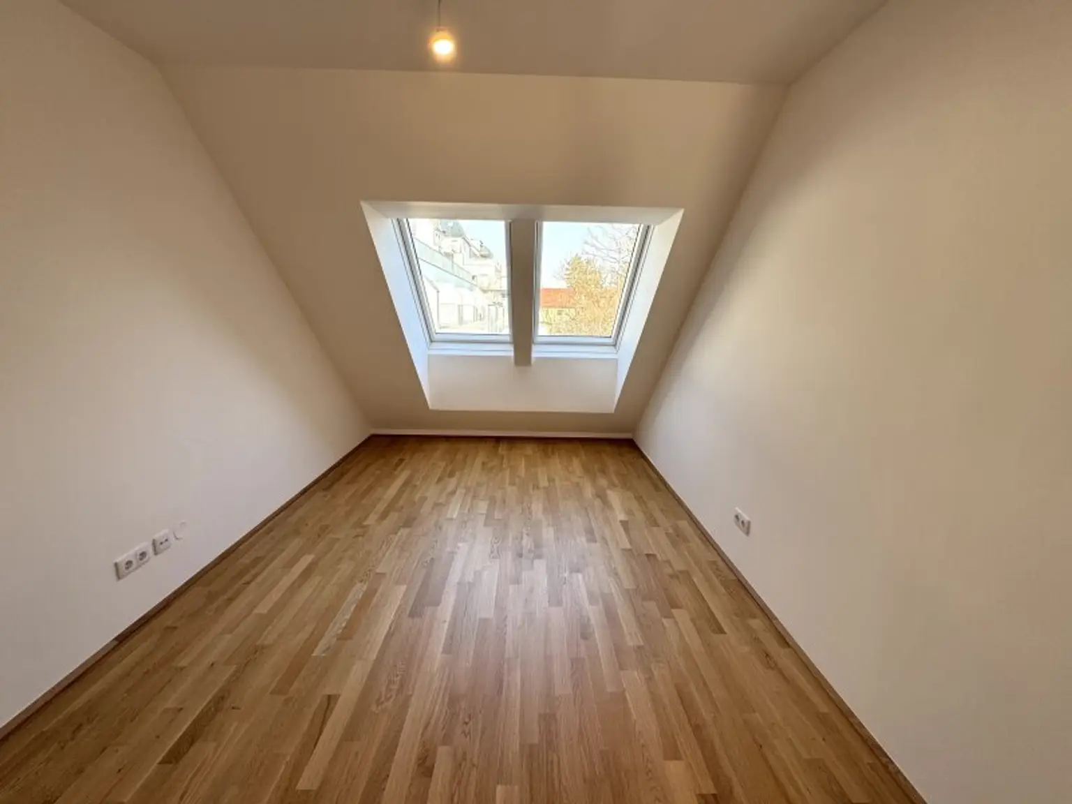 WOHNEN UND GENIESSEN IM SÜDWESTEN VON WIEN! PERFEKTE INFRASTRUKTUR – NÄHE SCHÖNBRUNN!