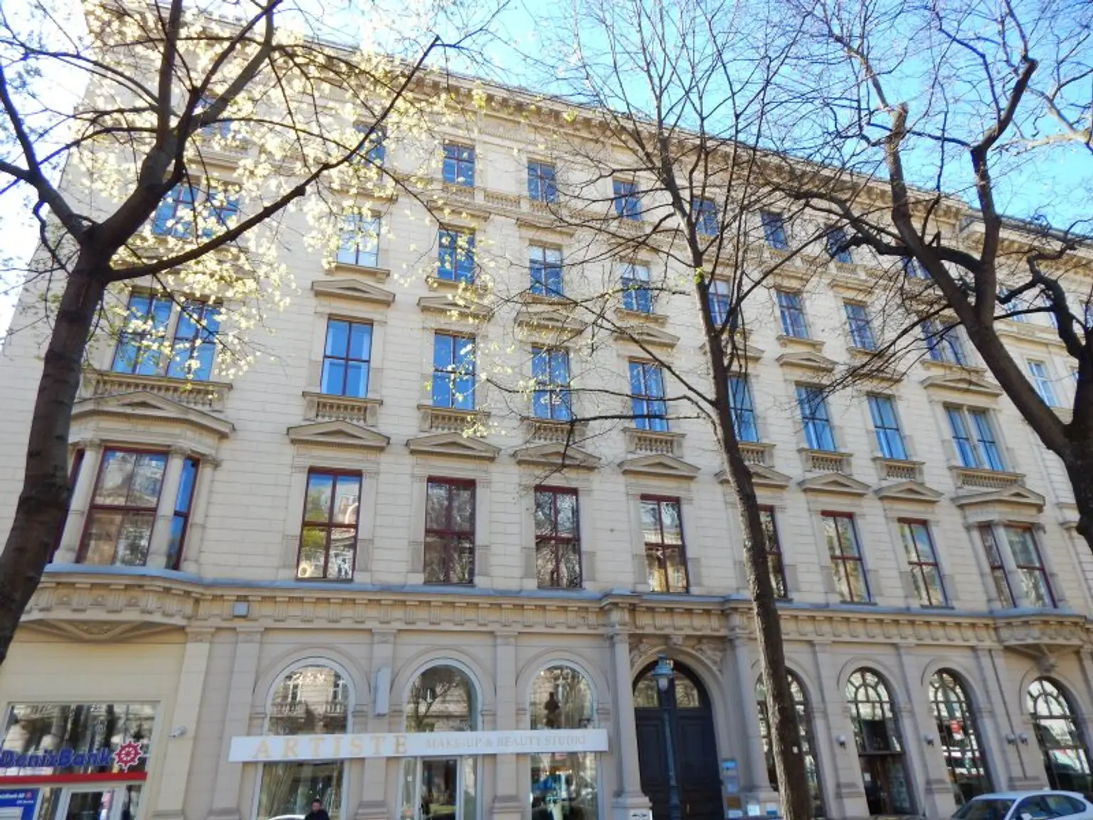 Modernes saniertes Büro/Praxis in zentraler Lage, mit allen Extras - nähe Oper