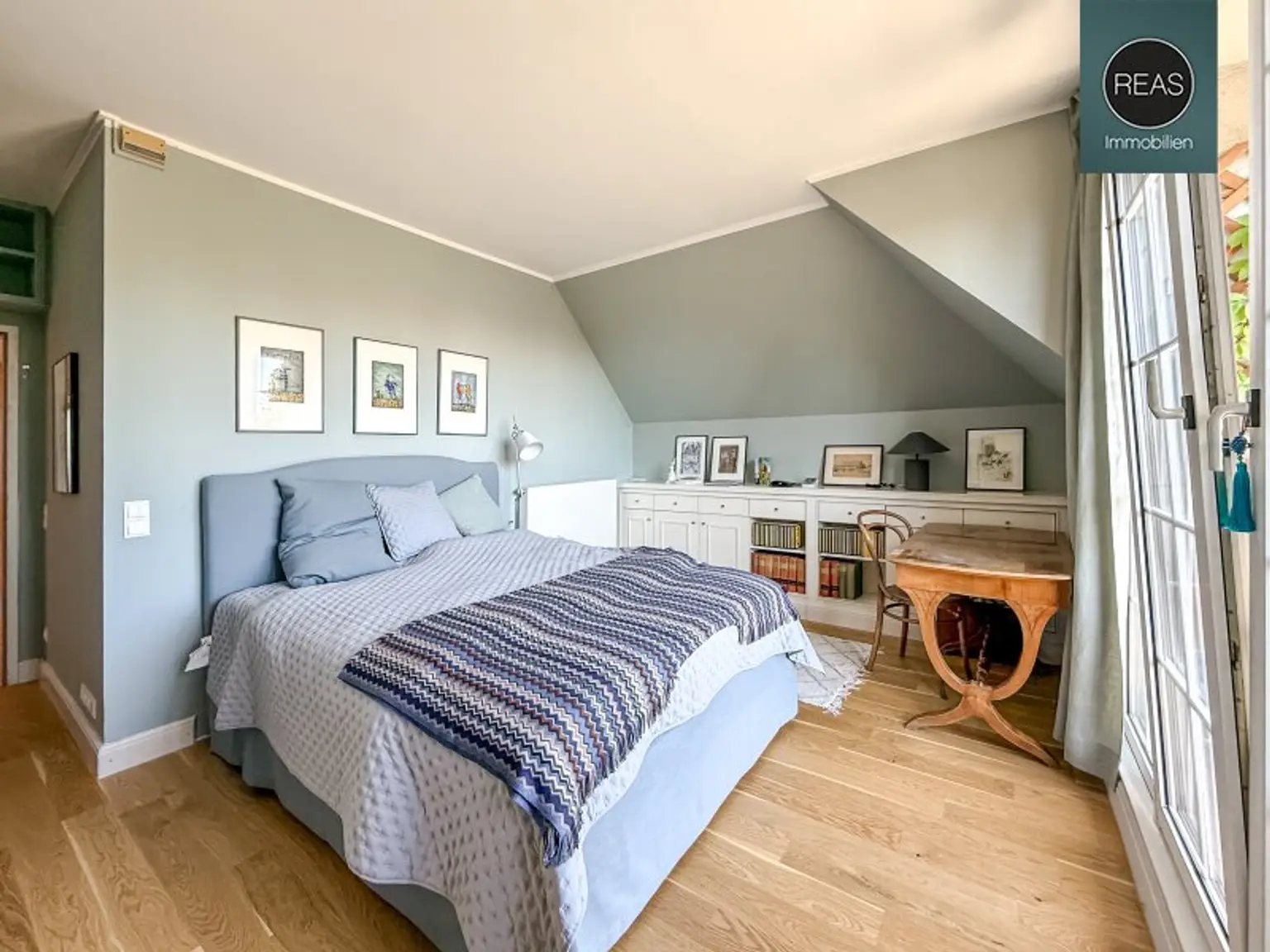 Döblinger Cottage ! Klimatisiertes Luxus - Dachgeschoss - Apartment mit 2 Terrassen! Garage verfügbar!