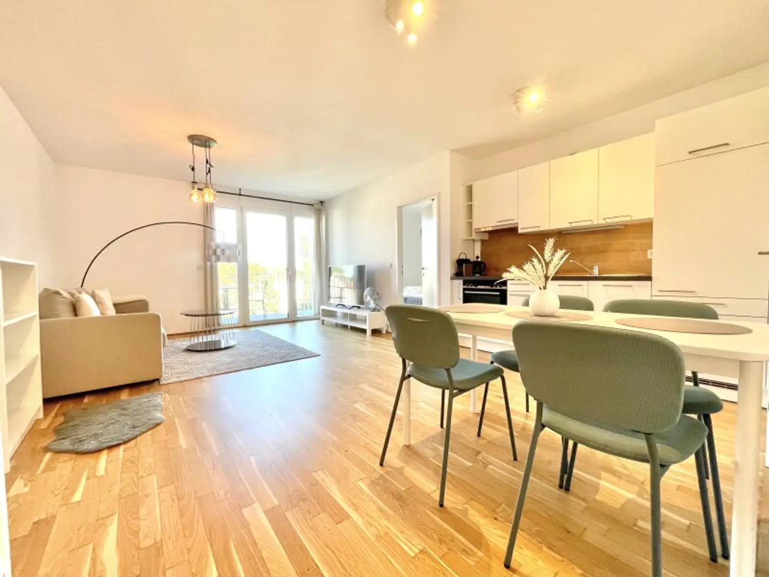 ***Vollmöblierte 2-Zimmer-Mietwohnung mit Balkon in 1220 Wien – Nähe Alte Donau & U1 Kagran***