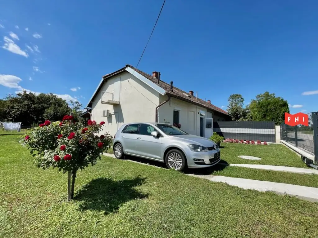 Renoviertes 3 Zimmer Einfamilienhaus mit Überdachter Terrasse, 2 Autoabstellplätzen & Klimaanlage Nähe Stadtgrenze Wien/Groß Enzersdorf