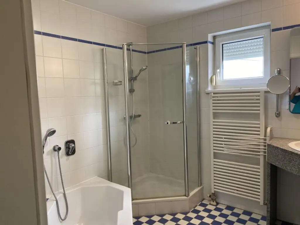 Schöne, große Wohnung in super Aussichtslage
