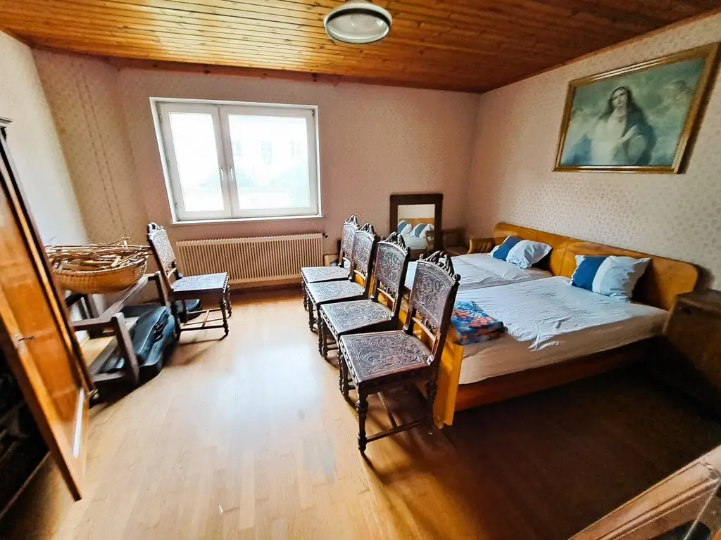 charmantes Wohnhaus mit zwei Wohneinheiten, Innenhof-Garten und Werkstatt - Steyr/Steyrdorf