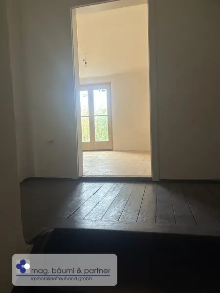 Alleinstehendes  Haus  in einer absolut ruhigen Sackgasse mit Blick auf die  THAYA