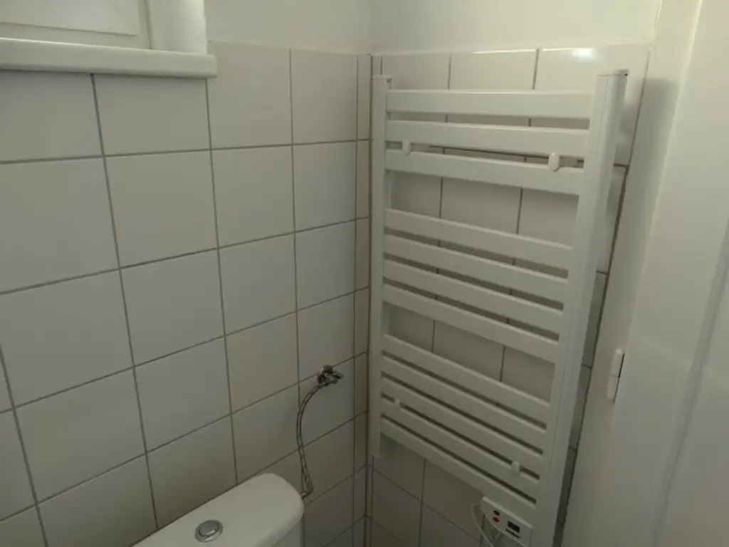 KLEINE ABER FEINE WOHNUNG AM RANDE VON MÖDLING