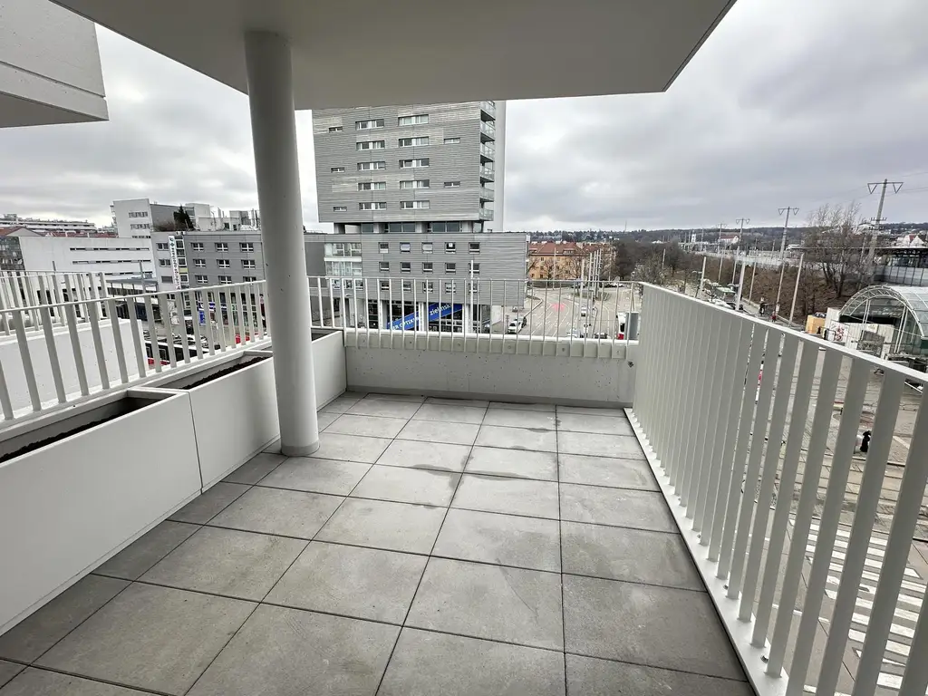 ZU HAUSE AM PULS DER STADT