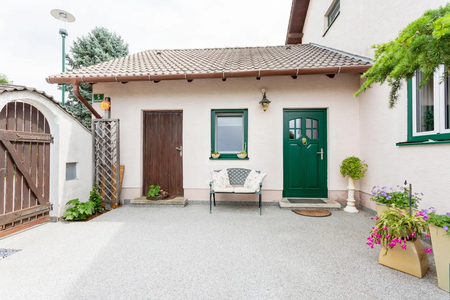 Charmantes familienfreundliches Landhaus - Infrastruktur inklusive!