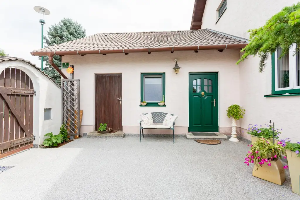 Charmantes familienfreundliches Landhaus - Infrastruktur inklusive!