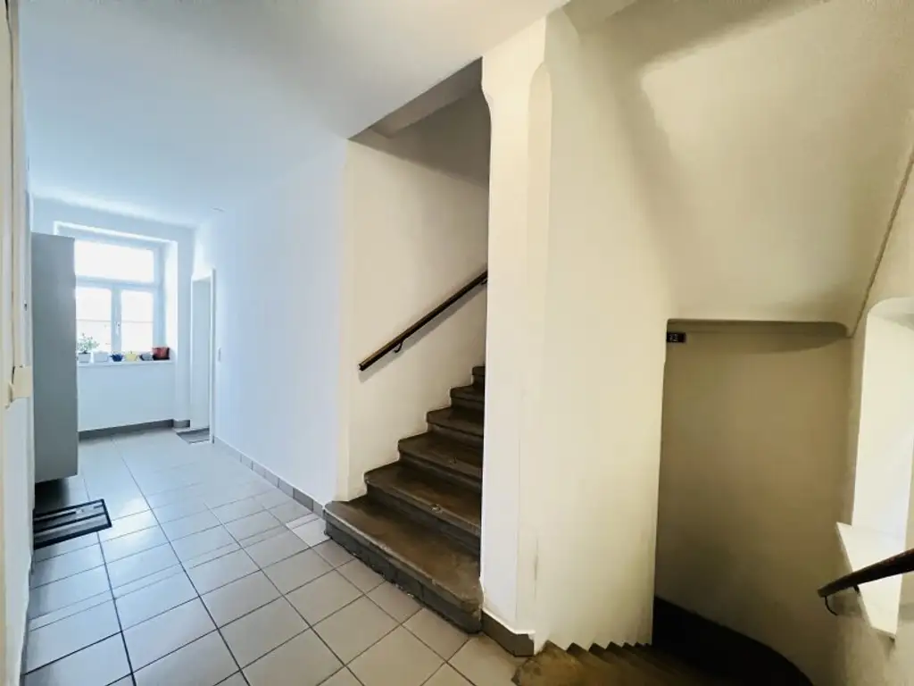 Zentral gelegenes Anlageobjekt in Loosdorf – 8 Wohnungen & 11 Stellplätze