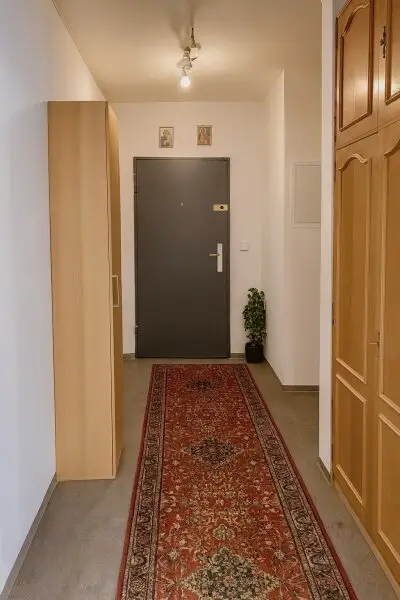 Bright 3-Room Apartment with Southeast-Facing Loggia in Prime Location – Near U1 Kagran & Donauzentrum