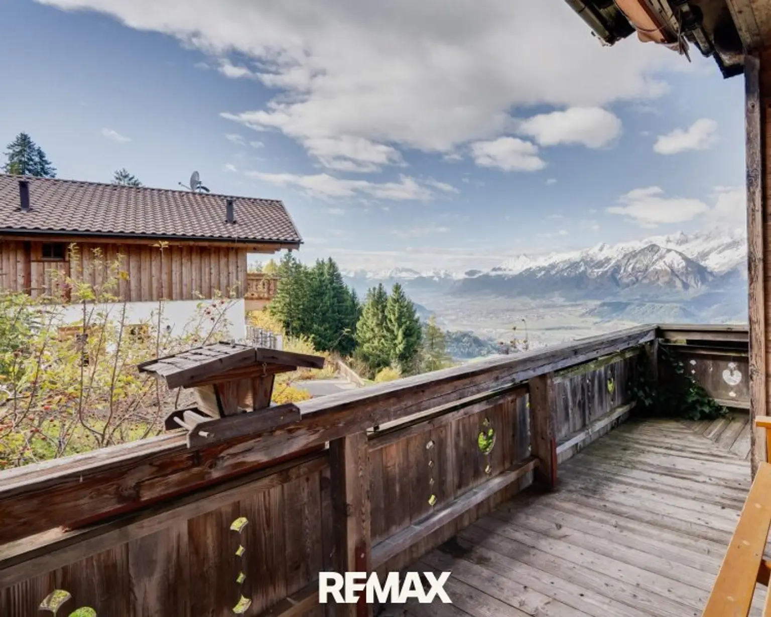 Balkon Erdgeschoss und Aussicht