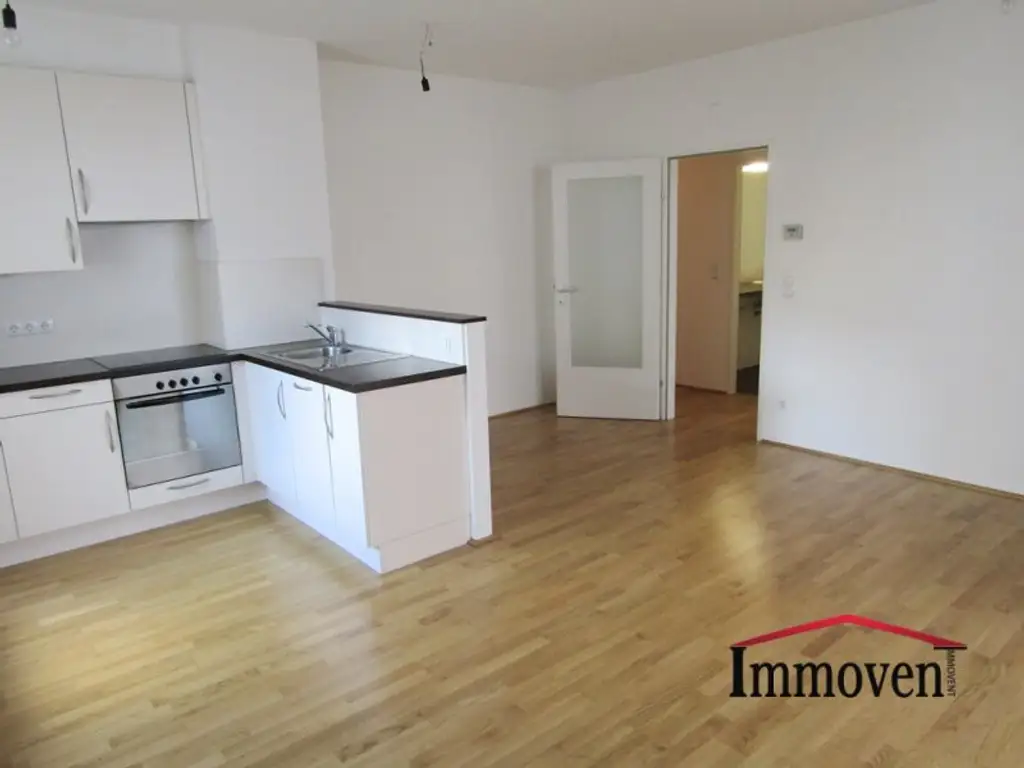 RUHELAGE -  2-Zimmerwohnung mit Balkon! (Mietbeginn 01.03.2026)