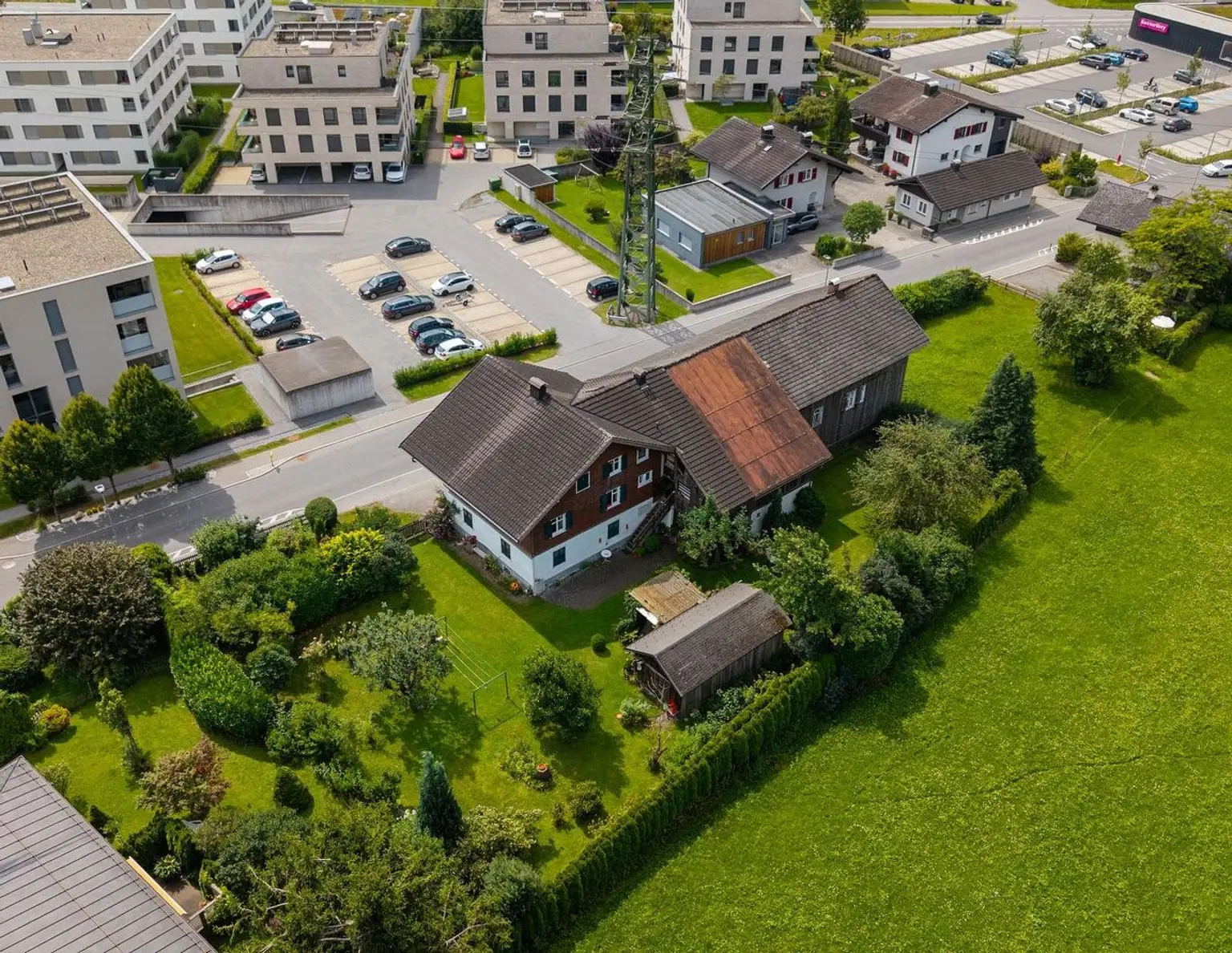 Grundstück mit Altbestand