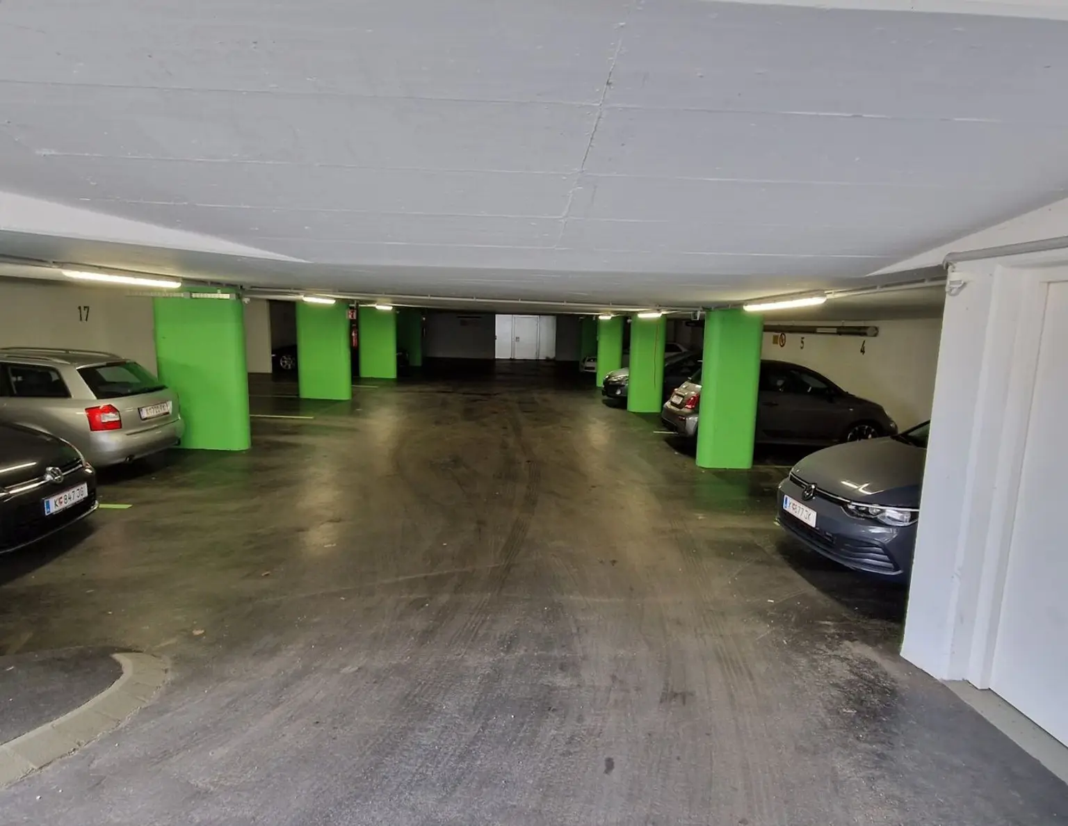 #PARKPLATZ #MIETEN #KLAGENFURT #ROSENEUM #HANS-SACHS-STRAßE 32