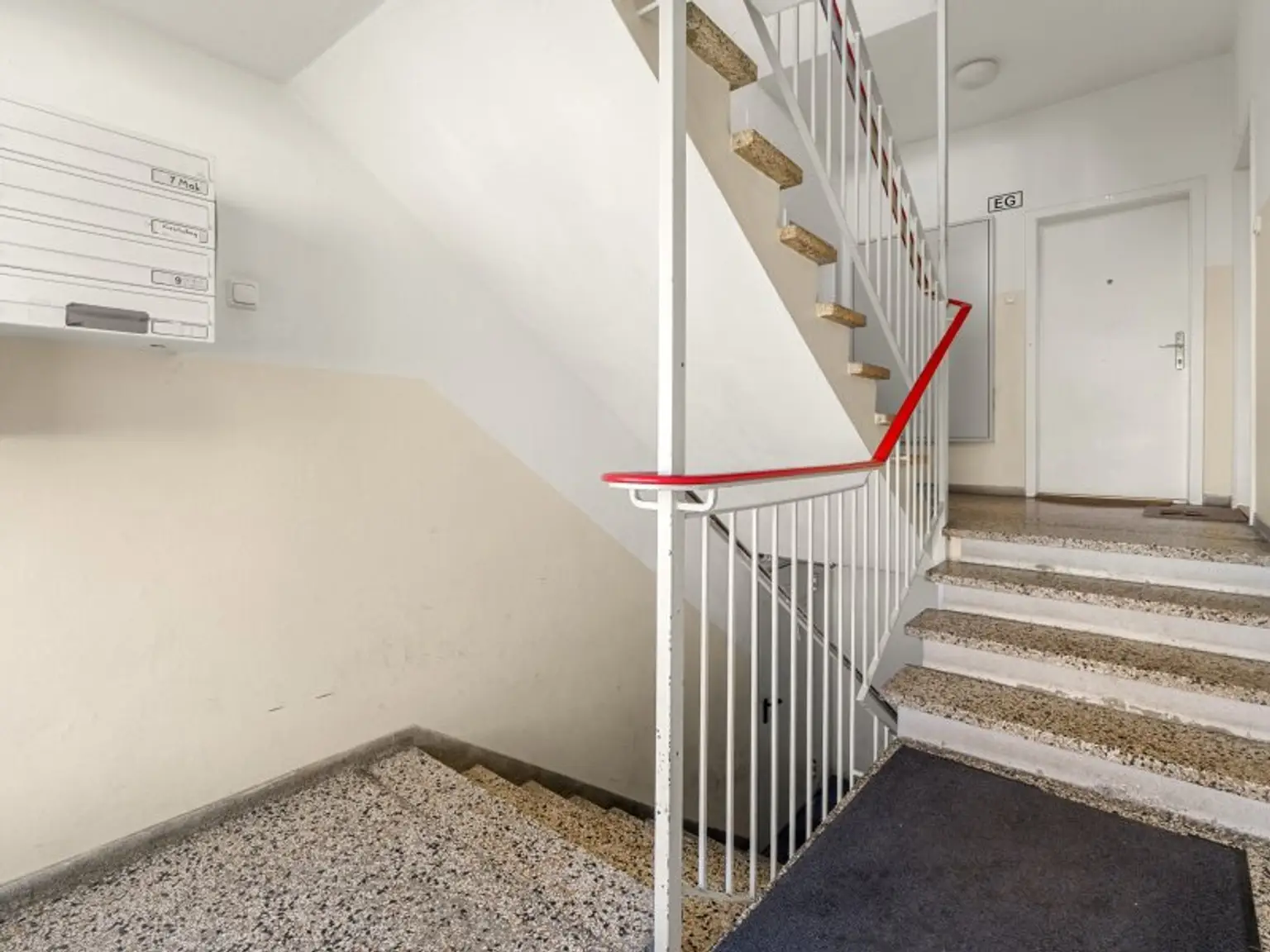 Schöne und sonnendurchflutete 3 Zi Wohnung mit Loggia in Klagenfurt - Feldhofgasse