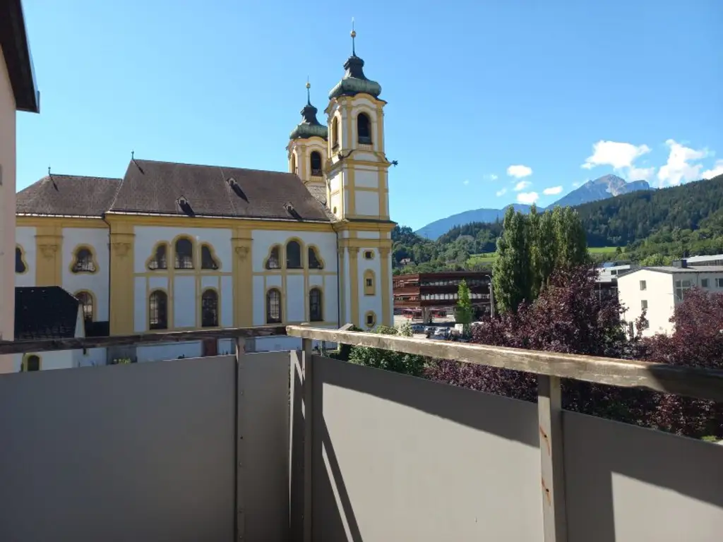 3-Zimmer-Wohnung im Dachgeschoss mit 2 Balkonen in Innsbruck-Wilten zu kaufen