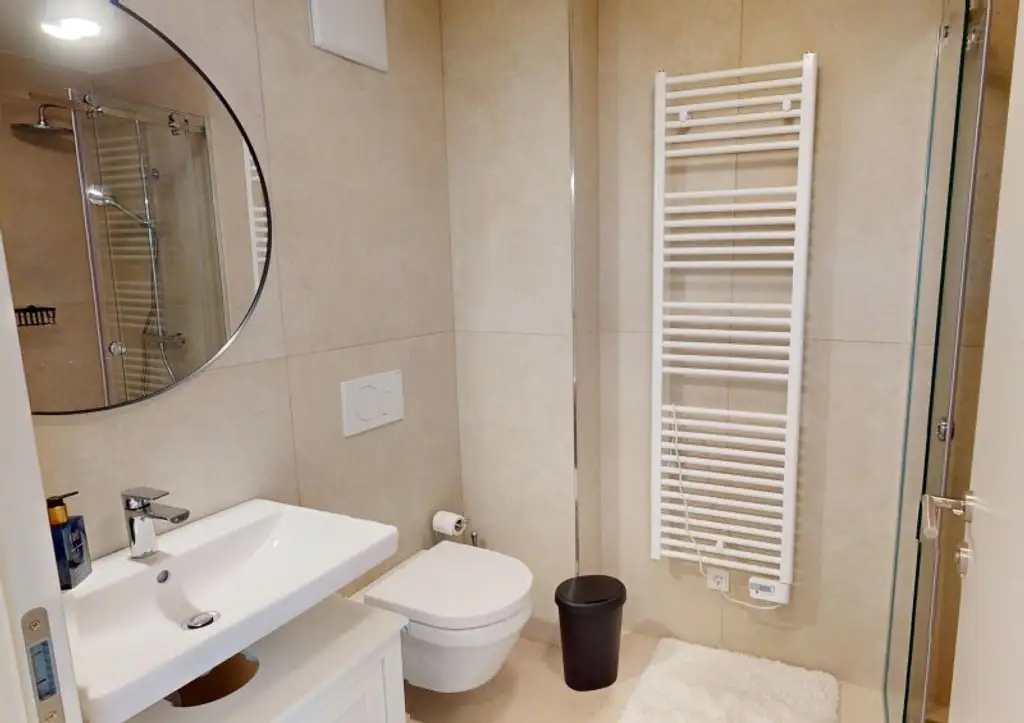 Hochwertige 2-Zimmer-Wohnung mit Balkon (Kurzzeitvermietung gestattet!)