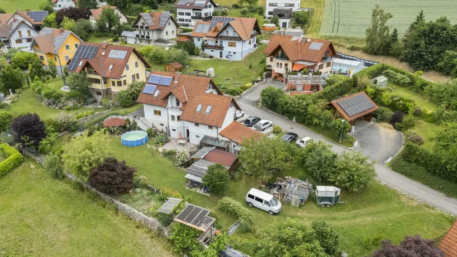 ** Traumhaftes Wohlfühlhaus in ländlicher Idylle trifft Stadtnähe  - nur 15km nach Graz **  Familienparadies mit erstklassiger Infrastruktur **