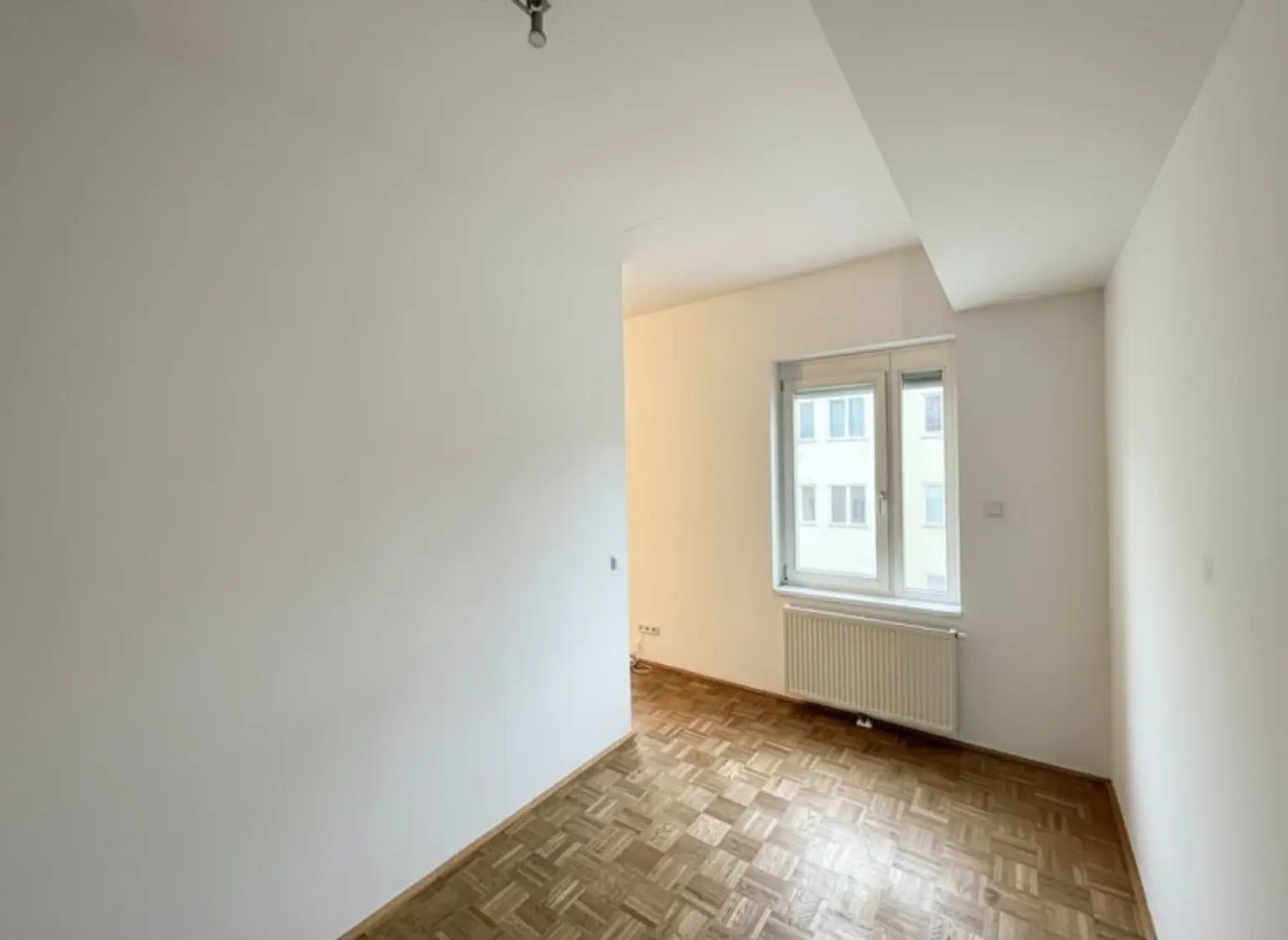 Moderne 2-Zimmer-Wohnung mit offener Wohnküche im 18. Bezirk