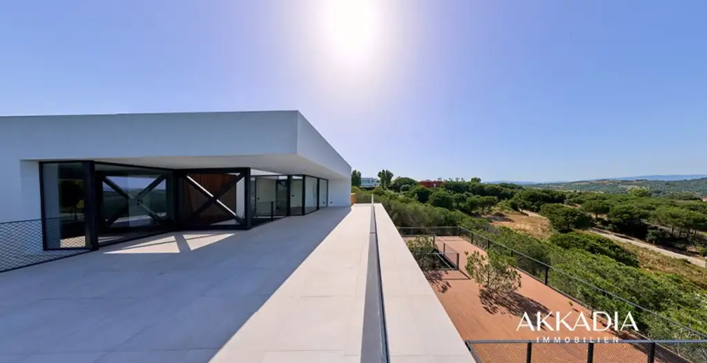 Prämierte Architektenvilla mit Blick über die Sierra Grazalema