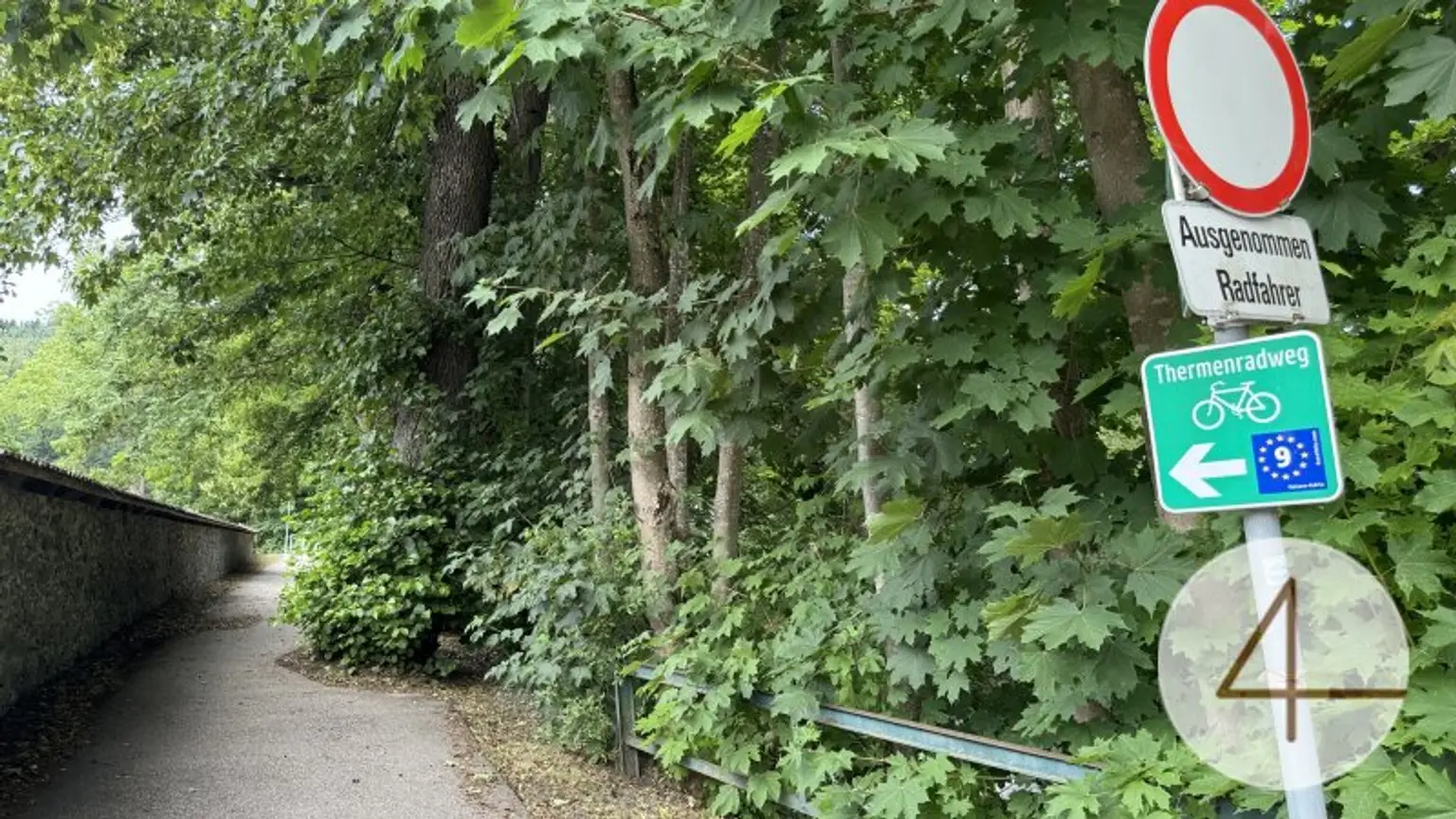 Ums Eck der Wanderweg