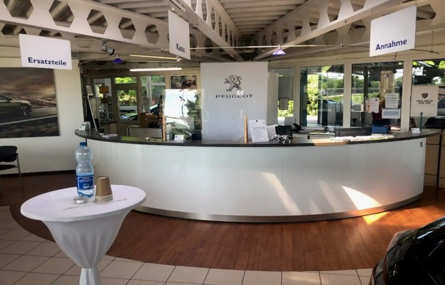 Vielseitig nutzbares Autohaus im Weinviertel mit perfekter Verkehrsanbindung zu mieten!