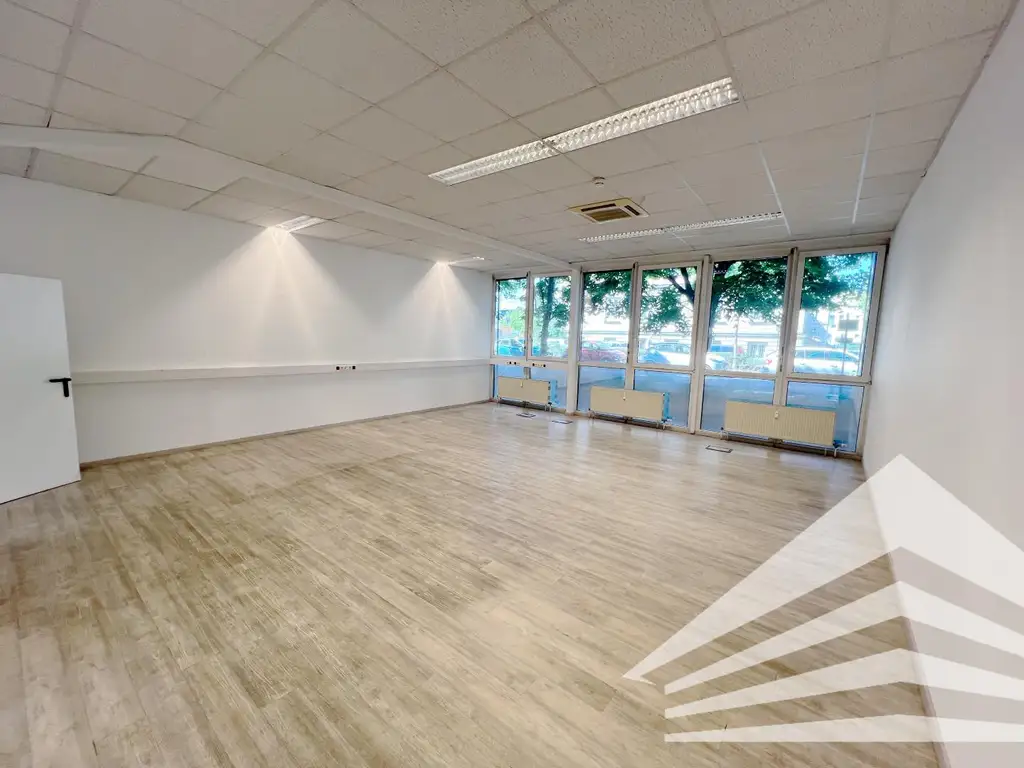 Ausbildungsräume und Büroräumlichkeiten auf 540 m² nähe Industriezeile!