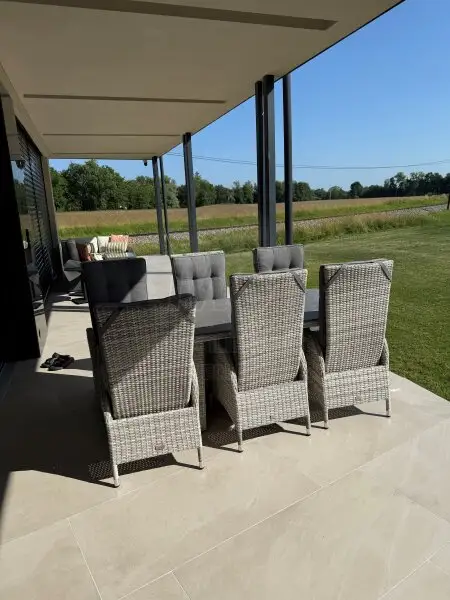 Traumhafter Erstbezug: Moderner Bungalow mit ca 200m² in Breitwiesen für 699.000 €!